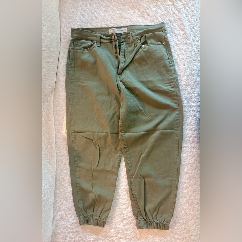 Green jogger Pants